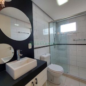 Apto Mobiliado com 113m², 2 dormitórios, 2 vagas, no bairro Rio Branco em Caxias do Sul para Alugar