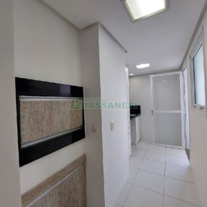 Apto Mobiliado com 113m², 2 dormitórios, 2 vagas, no bairro Rio Branco em Caxias do Sul para Alugar