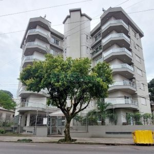 Apartamento com 150m², 3 dormitórios, 3 vagas, no bairro Exposição em Caxias do Sul para Alugar