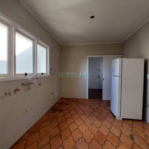 Apartamento com 150m², 3 dormitórios, 3 vagas, no bairro Exposição em Caxias do Sul para Alugar