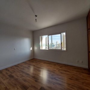 Apartamento com 150m², 3 dormitórios, 3 vagas, no bairro Exposição em Caxias do Sul para Alugar