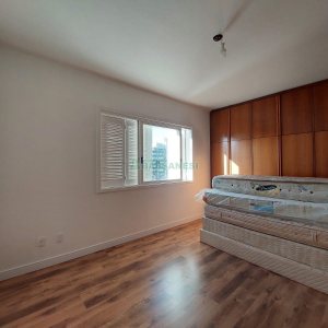 Apartamento com 150m², 3 dormitórios, 3 vagas, no bairro Exposição em Caxias do Sul para Alugar