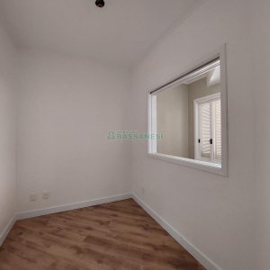 Apartamento com 150m², 3 dormitórios, 3 vagas, no bairro Exposição em Caxias do Sul para Alugar