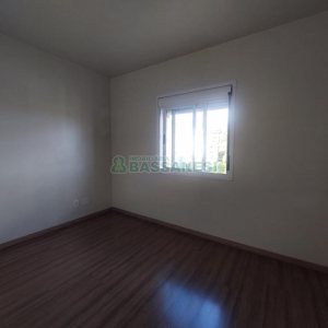 Sobrado com 90m², 2 dormitórios, 1 vaga, no bairro São Luiz em Caxias do Sul para Comprar