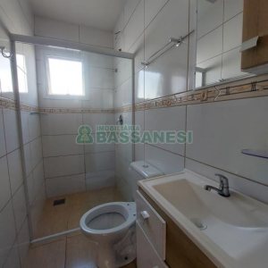 Sobrado com 90m², 2 dormitórios, 1 vaga, no bairro São Luiz em Caxias do Sul para Comprar