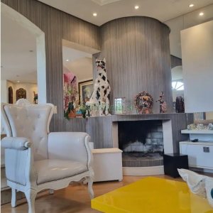 Casa Mobiliada com 320m², 3 dormitórios, 3 vagas, no bairro Vinhedos em Caxias do Sul para Alugar