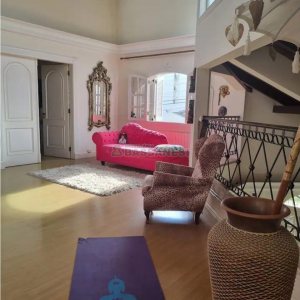 Casa Mobiliada com 320m², 3 dormitórios, 3 vagas, no bairro Vinhedos em Caxias do Sul para Alugar