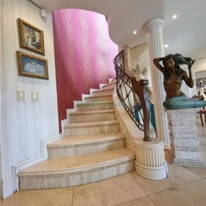 Casa Mobiliada com 320m², 3 dormitórios, 3 vagas, no bairro Vinhedos em Caxias do Sul para Alugar