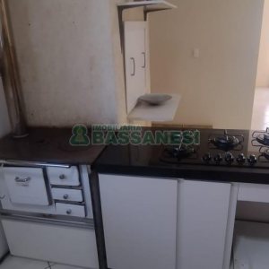 Casa com 126m², 2 dormitórios, 2 vagas, no bairro Rio Branco em Caxias do Sul para Comprar