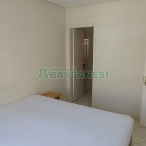 Casa com 126m², 2 dormitórios, 2 vagas, no bairro Rio Branco em Caxias do Sul para Comprar
