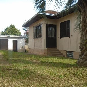 Casa com 179m², 4 dormitórios, 1 vaga, no bairro Bela Vista em Caxias do Sul para Comprar