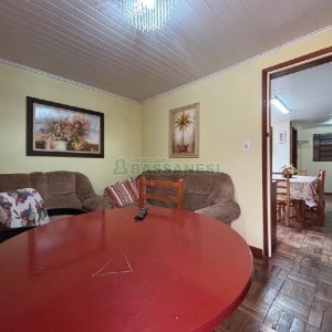 Casa Mobiliada com 140m², 3 dormitórios, 2 vagas, no bairro São Cristóvão em Caxias do Sul para Alugar