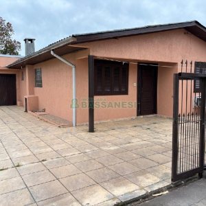 Casa Mobiliada com 140m², 3 dormitórios, 2 vagas, no bairro São Cristóvão em Caxias do Sul para Alugar