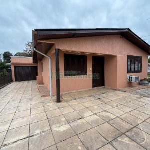 Casa Mobiliada com 140m², 3 dormitórios, 2 vagas, no bairro São Cristóvão em Caxias do Sul para Alugar