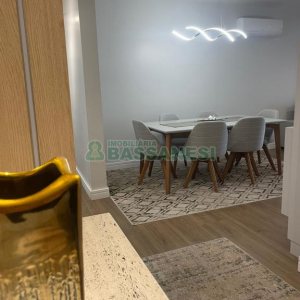 Apartamento com 132m², 3 dormitórios, 2 vagas, no bairro São Pelegrino em Caxias do Sul para Comprar