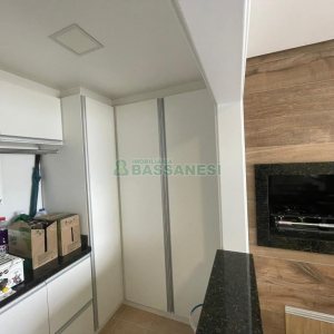 Apartamento com 132m², 3 dormitórios, 2 vagas, no bairro São Pelegrino em Caxias do Sul para Comprar