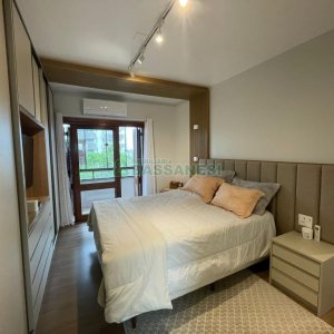 Apartamento com 132m², 3 dormitórios, 2 vagas, no bairro São Pelegrino em Caxias do Sul para Comprar