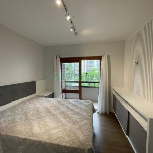 Apartamento com 132m², 3 dormitórios, 2 vagas, no bairro São Pelegrino em Caxias do Sul para Comprar