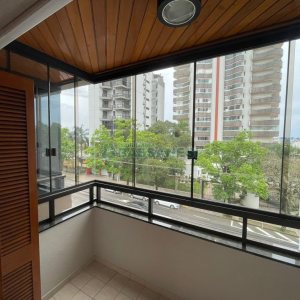 Apartamento com 132m², 3 dormitórios, 2 vagas, no bairro São Pelegrino em Caxias do Sul para Comprar