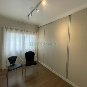 Apartamento com 132m², 3 dormitórios, 2 vagas, no bairro São Pelegrino em Caxias do Sul para Comprar
