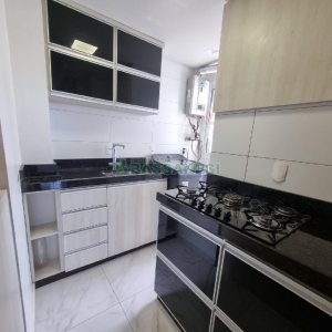 Apto Mobiliado com 67m², 2 dormitórios, 1 vaga, no bairro Panazzolo em Caxias do Sul para Alugar