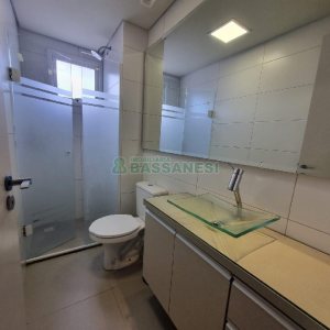 Apto Mobiliado com 67m², 2 dormitórios, 1 vaga, no bairro Panazzolo em Caxias do Sul para Alugar