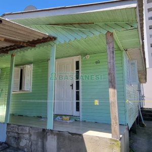 Casa com 100m², 4 dormitórios, 1 vaga, no bairro Nossa Senhora de Fátima em Caxias do Sul para Comprar