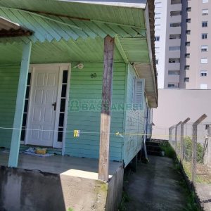 Casa com 100m², 4 dormitórios, 1 vaga, no bairro Nossa Senhora de Fátima em Caxias do Sul para Comprar