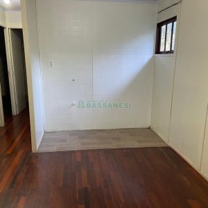 Casa com 98m², 3 dormitórios, no bairro Galópolis em Caxias do Sul para Alugar