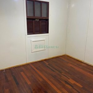 Casa com 98m², 3 dormitórios, no bairro Galópolis em Caxias do Sul para Alugar