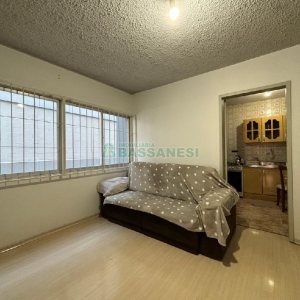 Apto Mobiliado com 74m², 2 dormitórios, no bairro São Pelegrino em Caxias do Sul para Alugar
