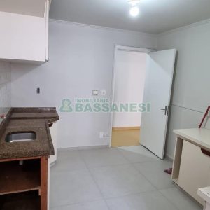 Apartamento com 98m², 3 dormitórios, 1 vaga, no bairro Santa Catarina em Caxias do Sul para Comprar