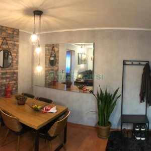 Apto Mobiliado com 60m², 2 dormitórios, 1 vaga, no bairro Charqueadas em Caxias do Sul para Alugar