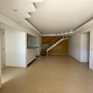 Apartamento com 119m², 4 dormitórios, 2 vagas, no bairro Pio X em Caxias do Sul para Comprar