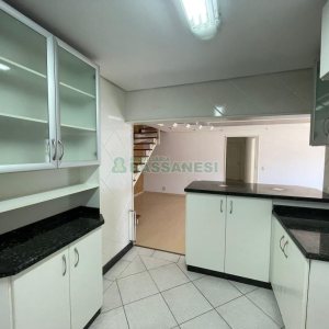 Apartamento com 119m², 4 dormitórios, 2 vagas, no bairro Pio X em Caxias do Sul para Comprar