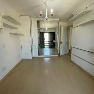 Apartamento com 119m², 4 dormitórios, 2 vagas, no bairro Pio X em Caxias do Sul para Comprar
