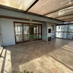 Apartamento com 119m², 4 dormitórios, 2 vagas, no bairro Pio X em Caxias do Sul para Comprar
