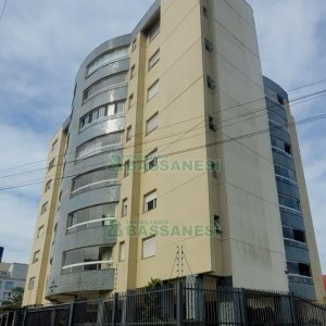 Apartamento com 85m², 2 dormitórios, 2 vagas, no bairro Sagrada Família em Caxias do Sul para Comprar