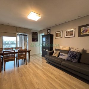 Apartamento com 85m², 2 dormitórios, 2 vagas, no bairro Sagrada Família em Caxias do Sul para Comprar