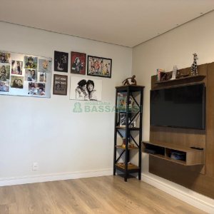 Apartamento com 85m², 2 dormitórios, 2 vagas, no bairro Sagrada Família em Caxias do Sul para Comprar