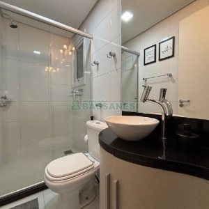 Apartamento com 85m², 2 dormitórios, 2 vagas, no bairro Sagrada Família em Caxias do Sul para Comprar