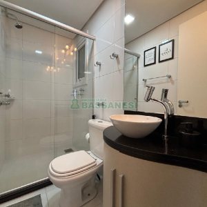 Apartamento com 85m², 2 dormitórios, 2 vagas, no bairro Sagrada Família em Caxias do Sul para Comprar