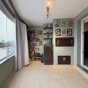 Apartamento com 85m², 2 dormitórios, 2 vagas, no bairro Sagrada Família em Caxias do Sul para Comprar