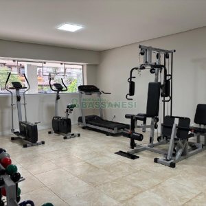 Apartamento com 85m², 2 dormitórios, 2 vagas, no bairro Sagrada Família em Caxias do Sul para Comprar