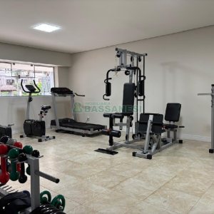 Apartamento com 85m², 2 dormitórios, 2 vagas, no bairro Sagrada Família em Caxias do Sul para Comprar