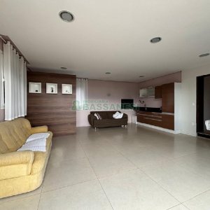 Casa Mobiliada com 180m², 3 dormitórios, 2 vagas, no bairro Desvio Rizzo em Caxias do Sul para Alugar