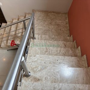 Casa Mobiliada com 180m², 3 dormitórios, 2 vagas, no bairro Desvio Rizzo em Caxias do Sul para Alugar