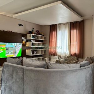 Casa Mobiliada com 180m², 3 dormitórios, 2 vagas, no bairro Desvio Rizzo em Caxias do Sul para Alugar