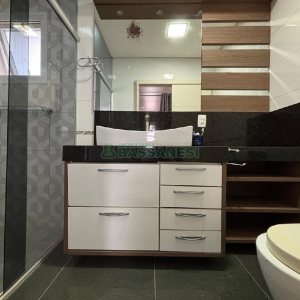 Casa Mobiliada com 180m², 3 dormitórios, 2 vagas, no bairro Desvio Rizzo em Caxias do Sul para Alugar