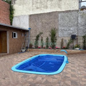 Casa Mobiliada com 180m², 3 dormitórios, 2 vagas, no bairro Desvio Rizzo em Caxias do Sul para Alugar